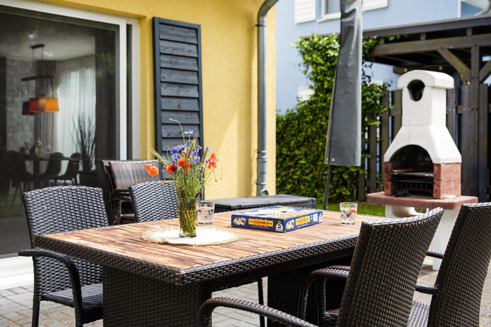 Haus Seerose - Ferienhaus Mit Garten Nahe Fleesensee Fuer Natur Und Erholung Göhren-Lebbin Eksteriør bilde